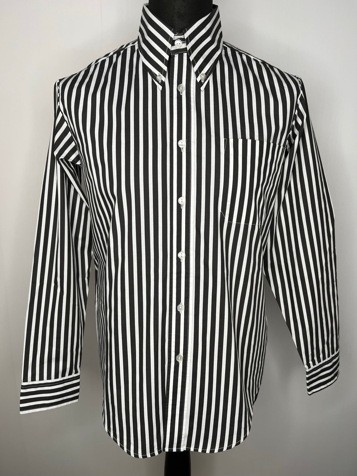 Retro Vintage 1960s Style Dagger Collar Striped Shirt in Black and White by Pop Boutique Size M M